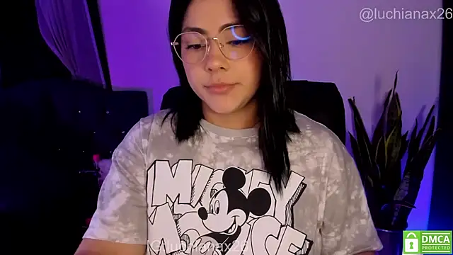 lucy26_ webcam
