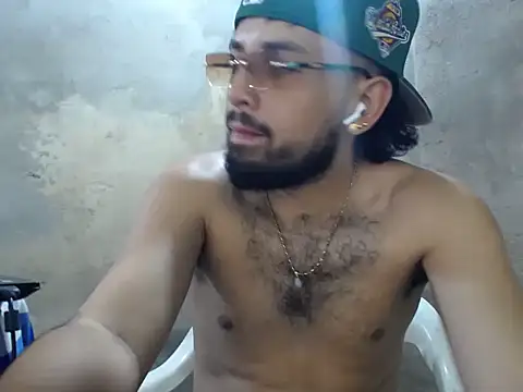 camilorestrepo77 (Ask my age) - cum