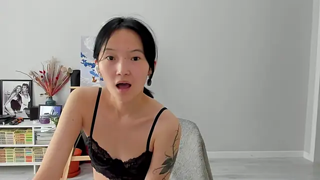 ailey_chao webcam