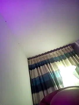 ZephyraMoan webcam