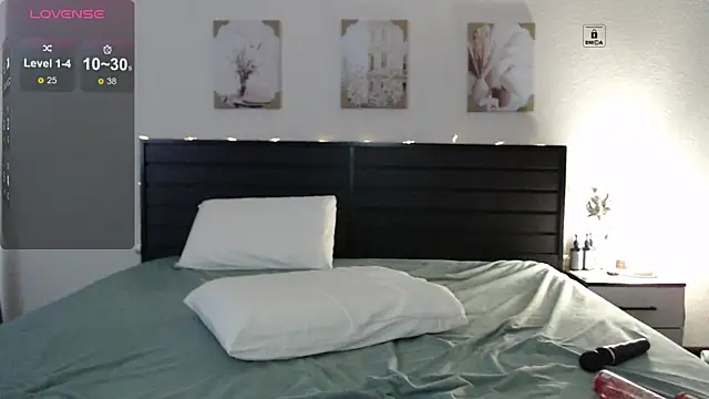 BL0NDE_babe webcam