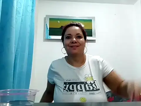 Canella_Lovely webcam