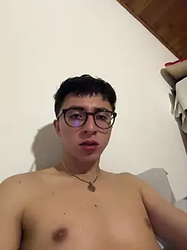 CamiRojas_boy webcam