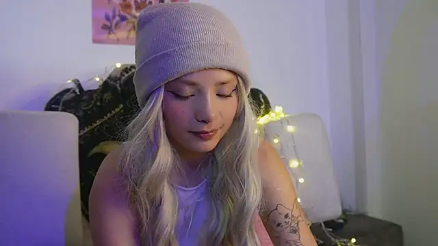 ari_kat webcam
