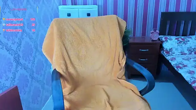 Mica_Jones webcam