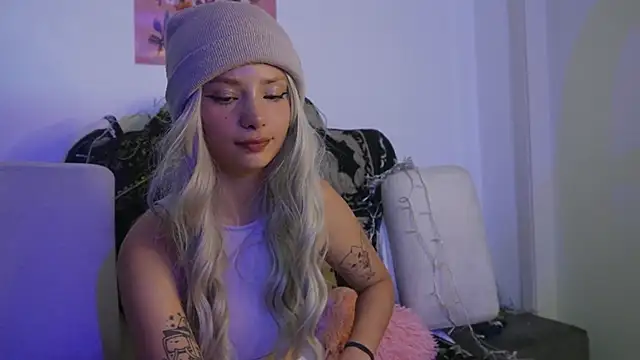 ari_kat webcam