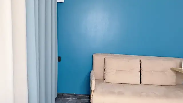 ella55-- webcam