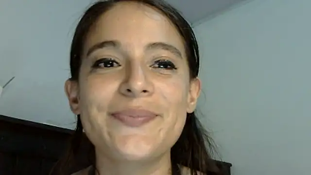Luna_6911_ webcam