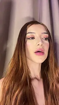 HoneyWeebsss webcam