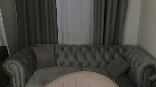 EffieMinki webcam