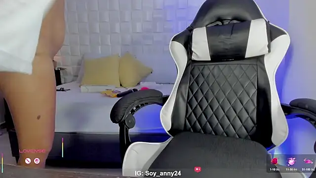 anny_rouse24 webcam