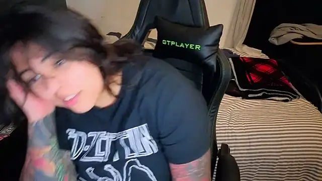 miacanela_xo webcam
