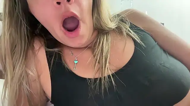 prettyykitty22 webcam