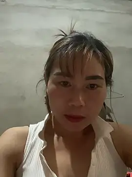 meganmeo (F young) - hook through