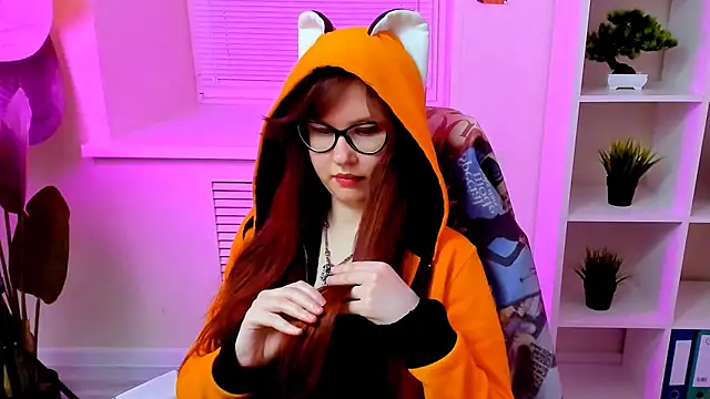 CarolGiggly webcam