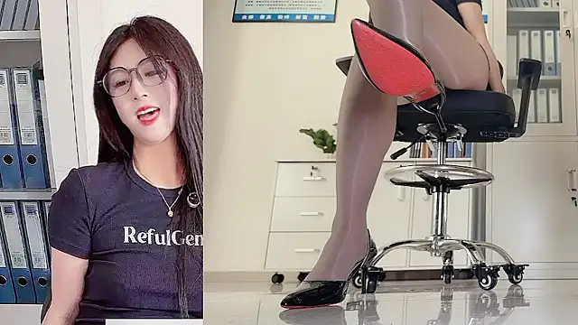 美女lynn-156在线直播