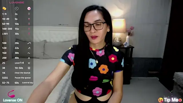 AsianSweetHeartxX webcam