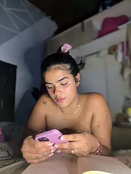 Kaily_Sweet16 webcam