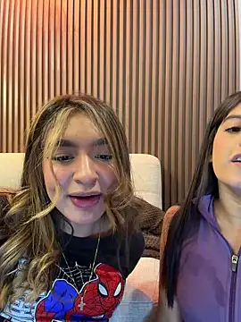 jenn_fit (F teen) - SURPRISE SHOW👩🏻‍❤️‍💋‍👩🏼💕