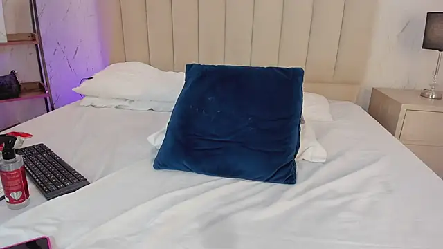 LilithHarperr_ webcam