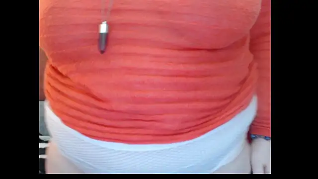 PlayfullMature webcam