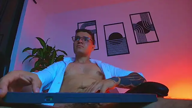 ALPHA_DOMINUS_ webcam