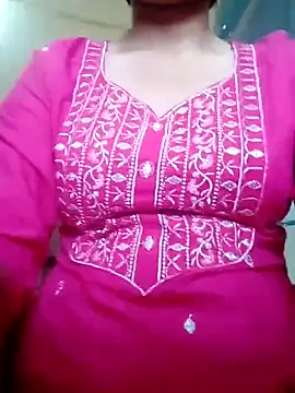 Divya3107 webcam