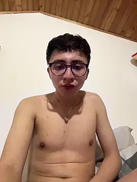 CamiRojas_boy webcam