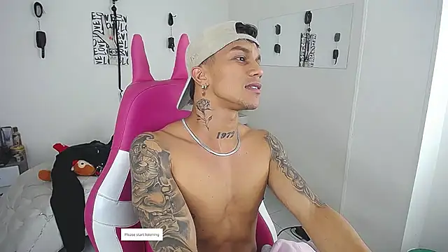 Leonard_Price webcam