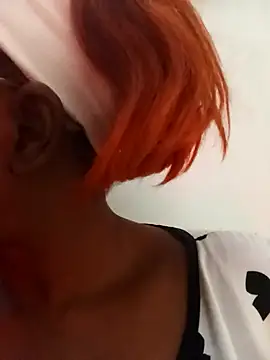 HipsDontLieX95 webcam
