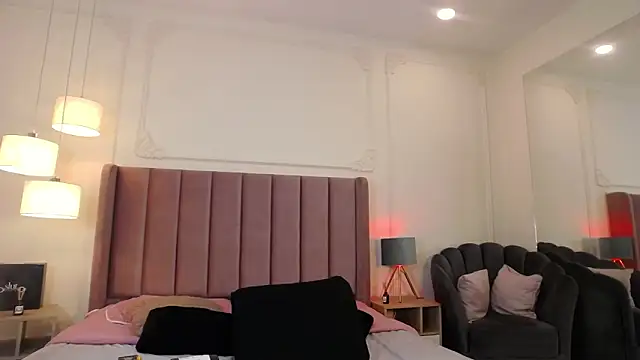 LiaTrainor webcam