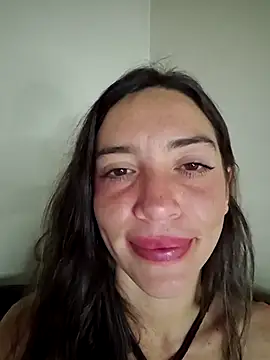 loveuu-bae webcam