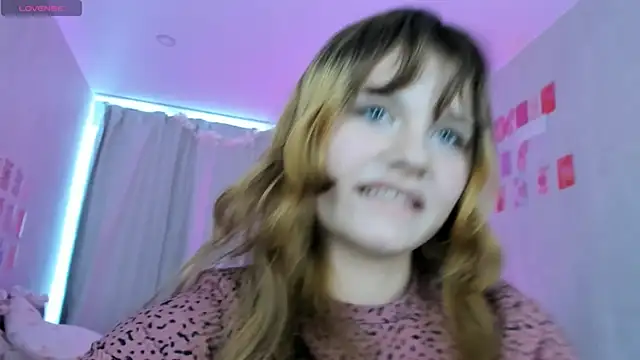 Eva_Harper webcam