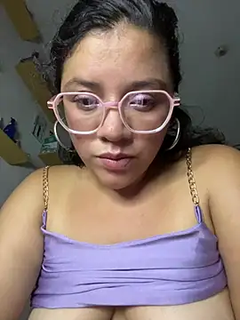 Vivi_Kvsh webcam