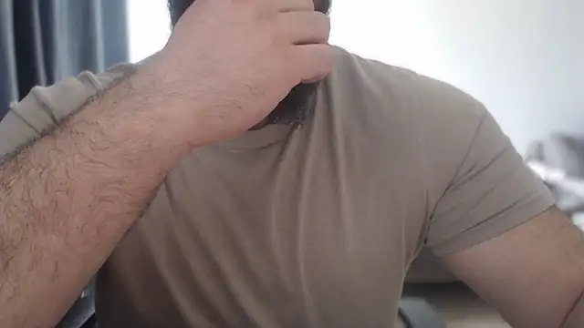 hugemachohandsome webcam