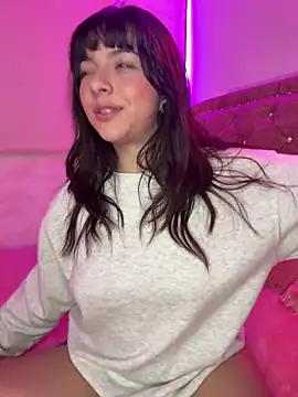 Yovng___Lau webcam