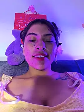 Fox_Roxxan webcam