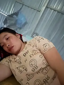 Evelyn-n webcam