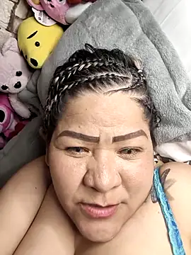 Dalessa_Bigtits webcam