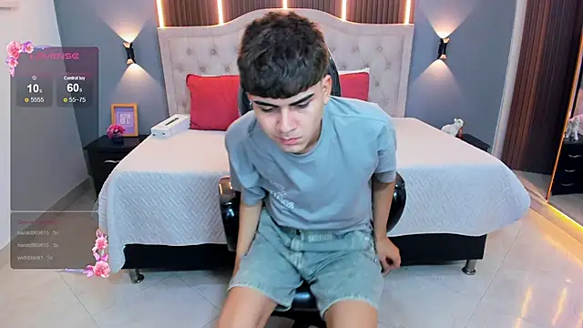 Tommy18__ webcam
