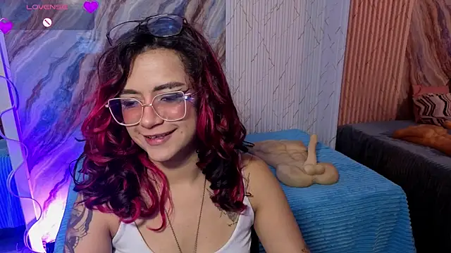 kristen_tay webcam