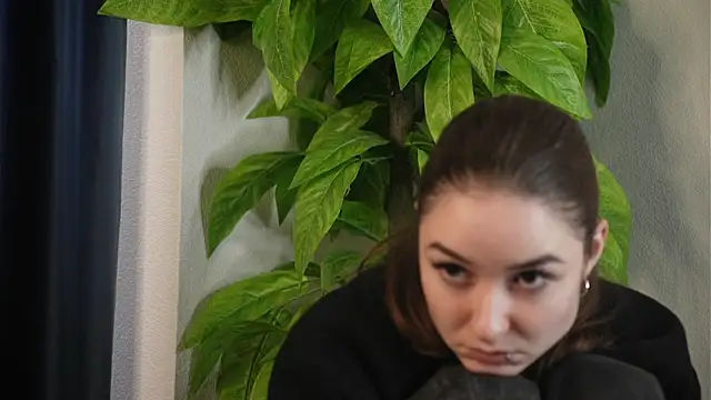 MinnieWerthman webcam