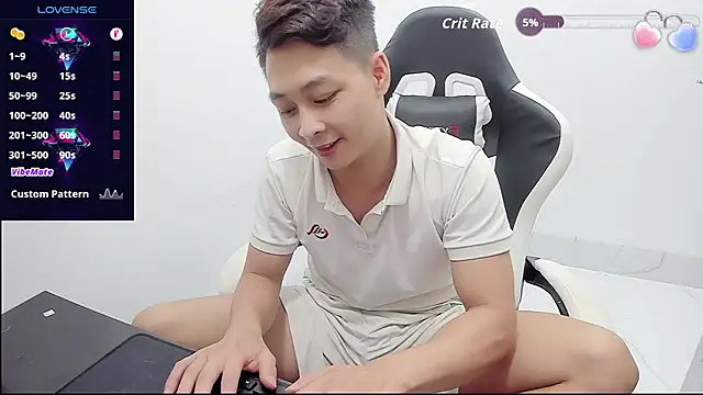 Naughty___asian webcam