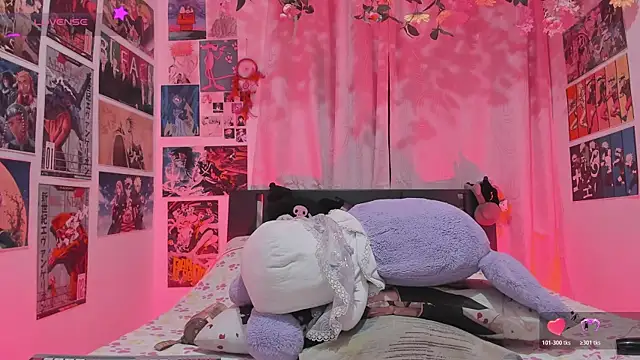 MissCurvyTop
