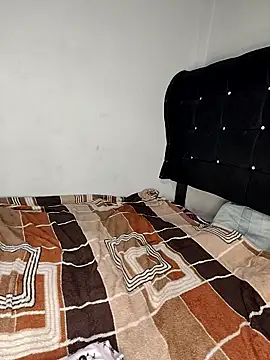 shantal1921 (F young) - dildo + squirt