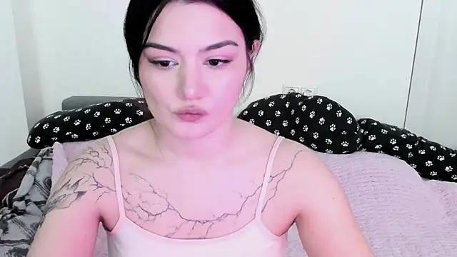 Dark_Moni webcam
