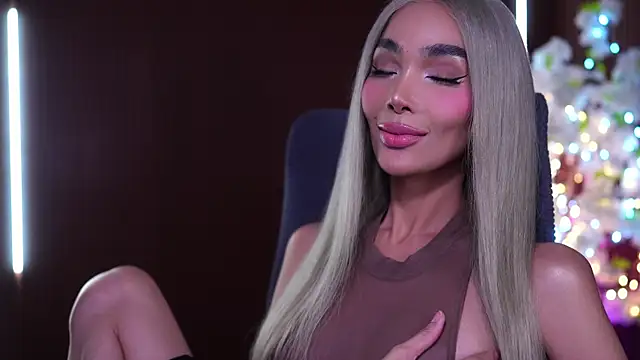 xxforyoureyesonlyxx webcam