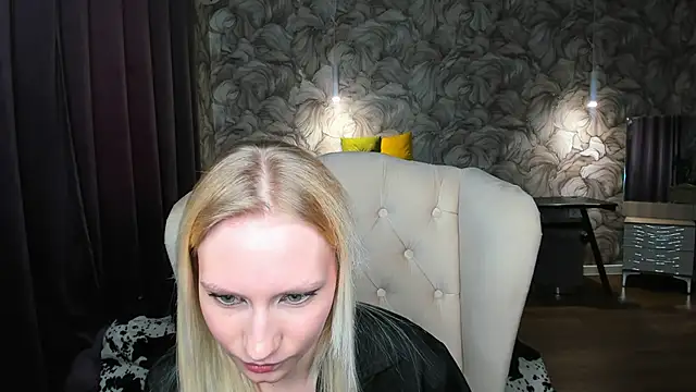 Elizabeth_Adams webcam
