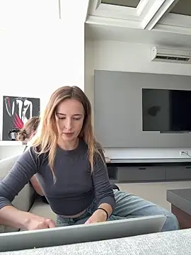 Nura_n_Sarah webcam