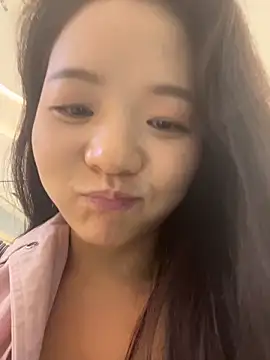 xiaochengzi505 Stripchat cam model